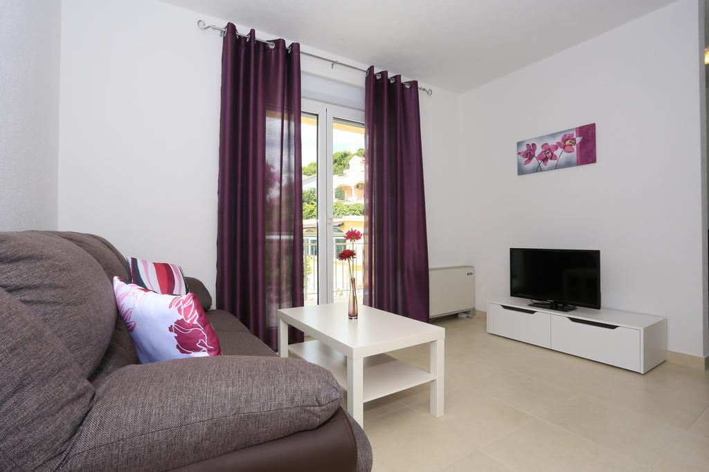 Apartments Dado Trogir Room photo