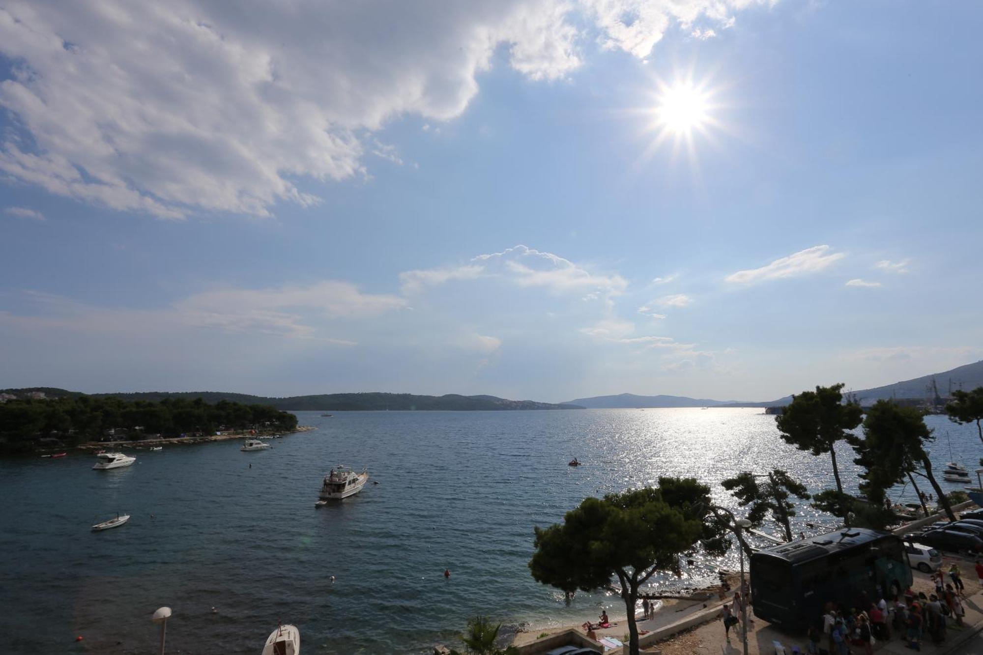 Apartments Dado Trogir Room photo