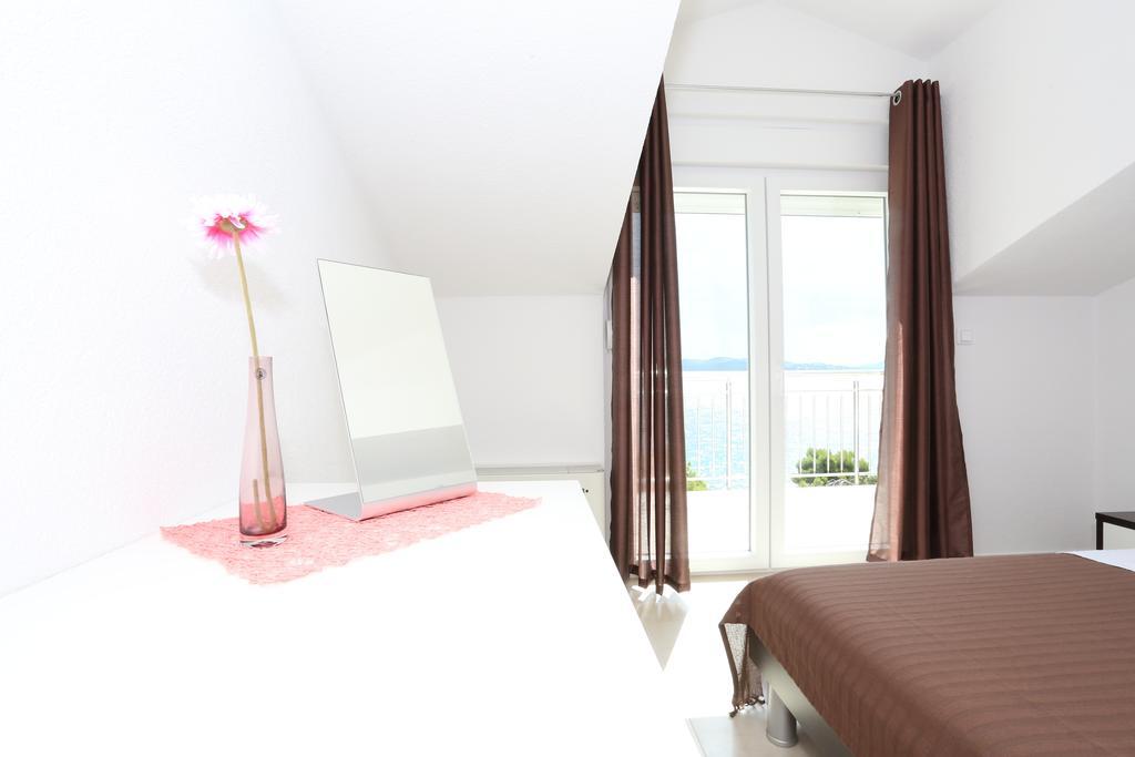 Apartments Dado Trogir Room photo