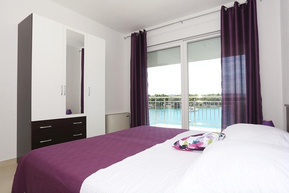 Apartments Dado Trogir Room photo